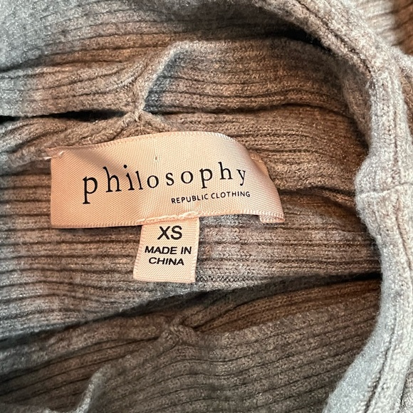 Philosophy cropped ribbed sweater with dolman sleeves, size xsmall - Picture 4 of 6